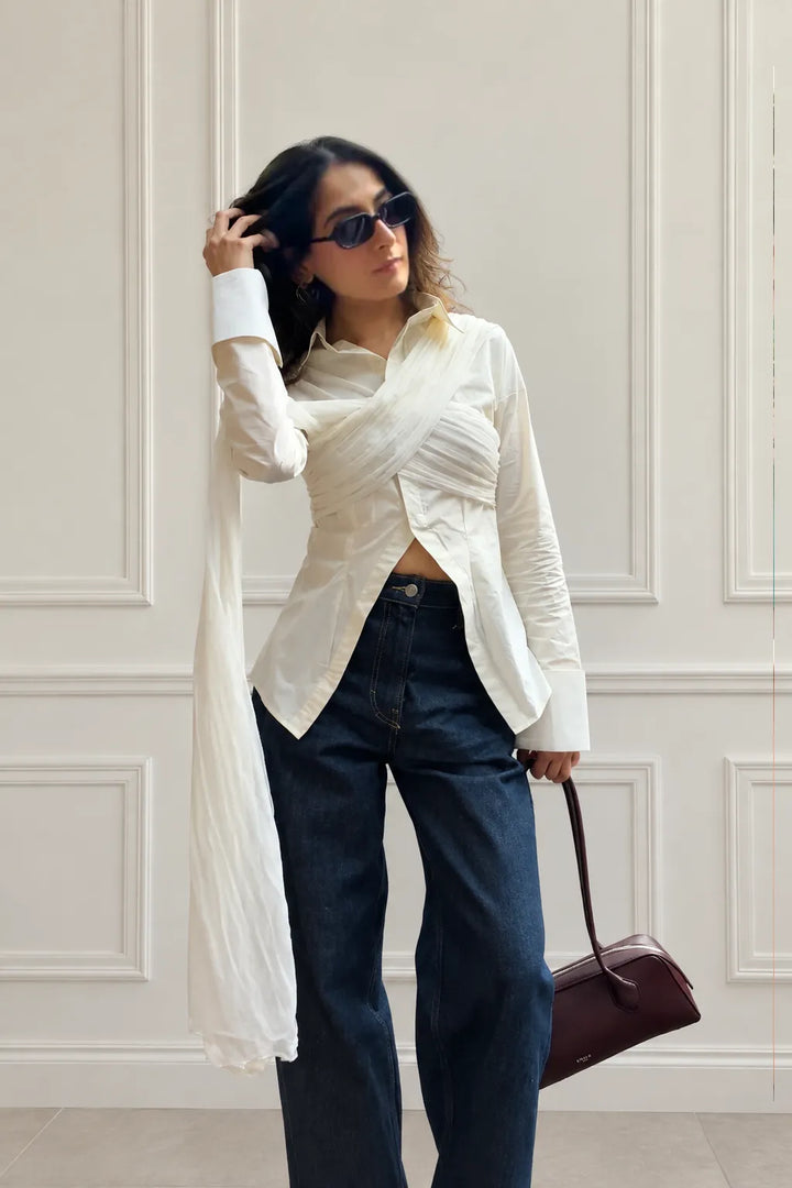 Itika Arora in Como tie-up shirt