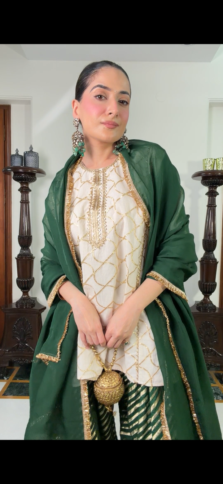 Itika Arora in Kumud set (Kurta Only)