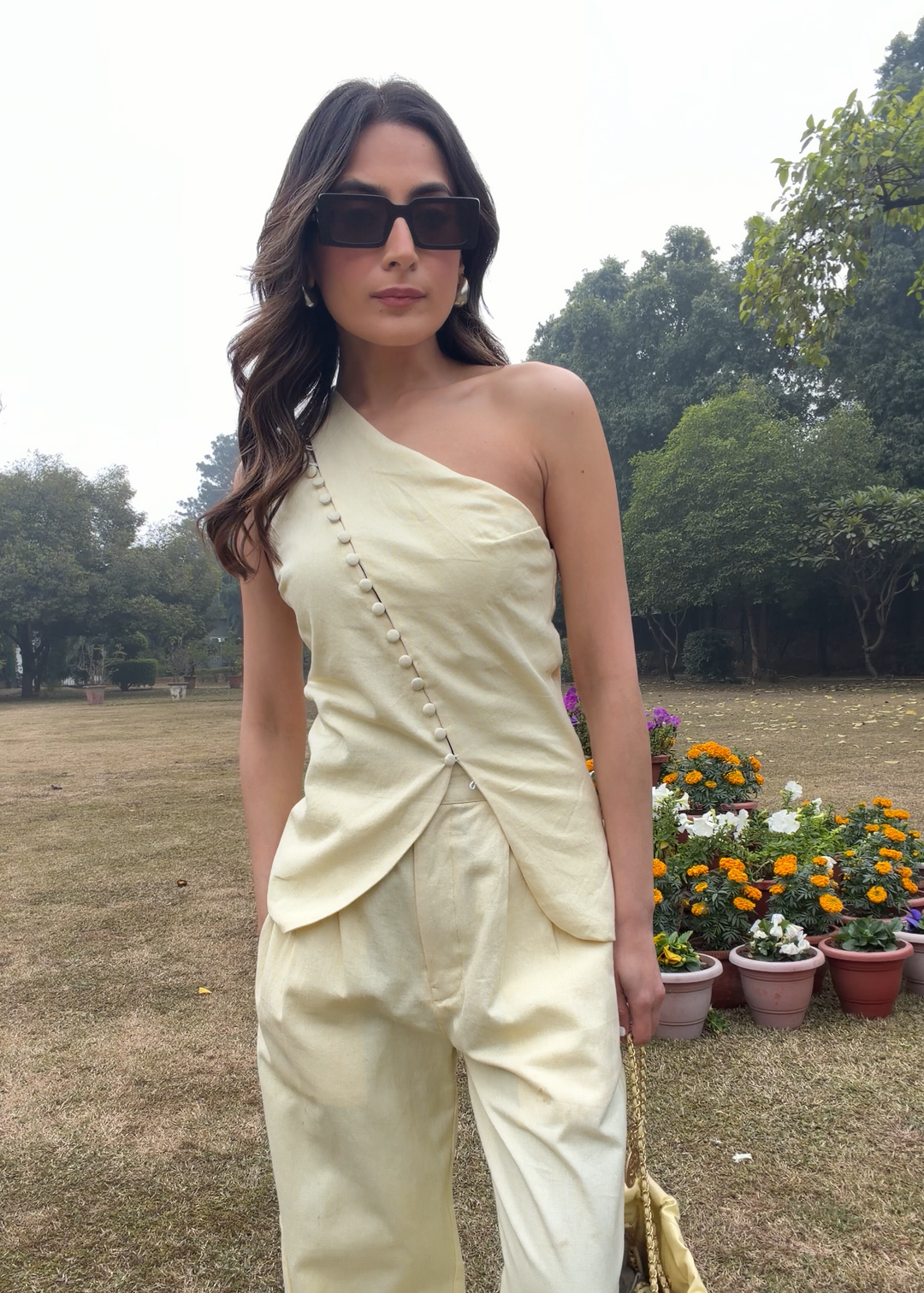 Itika Arora in Roma Co-ord set (yellow)