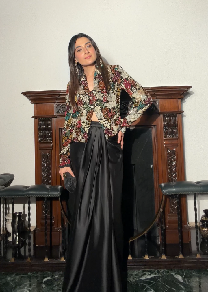 Itika Arora in Gulrang Set