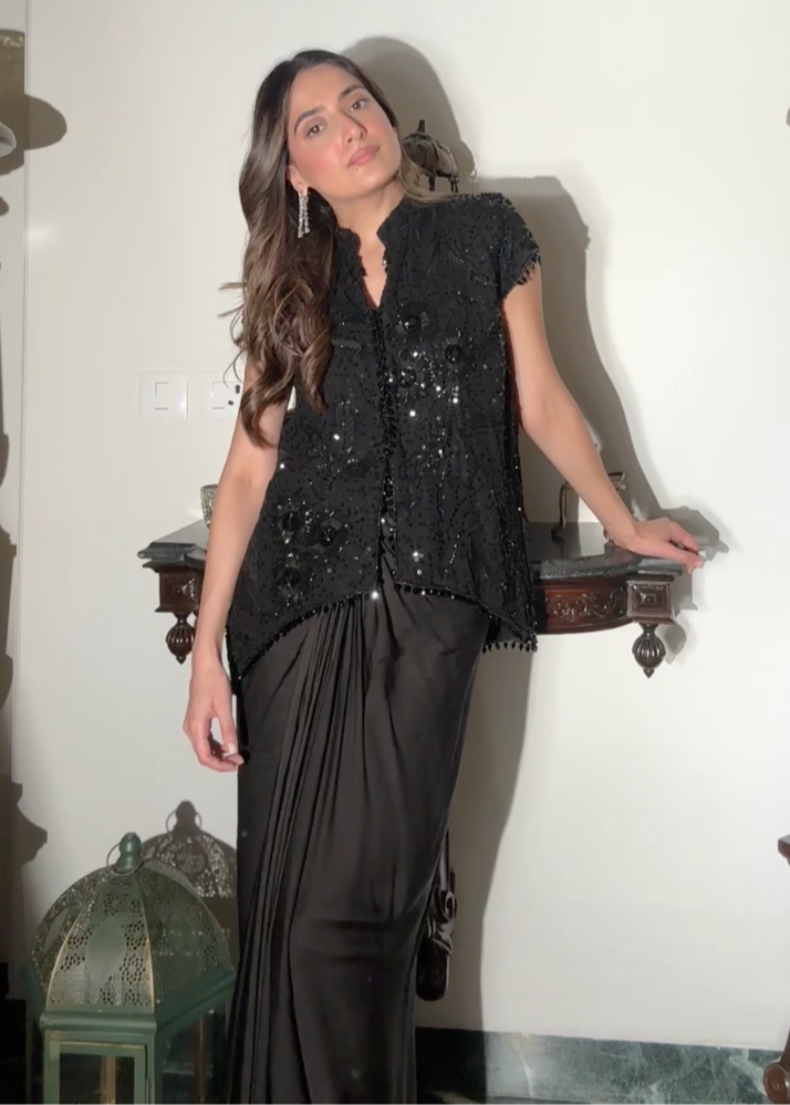 Itika Arora in Sitara Set
