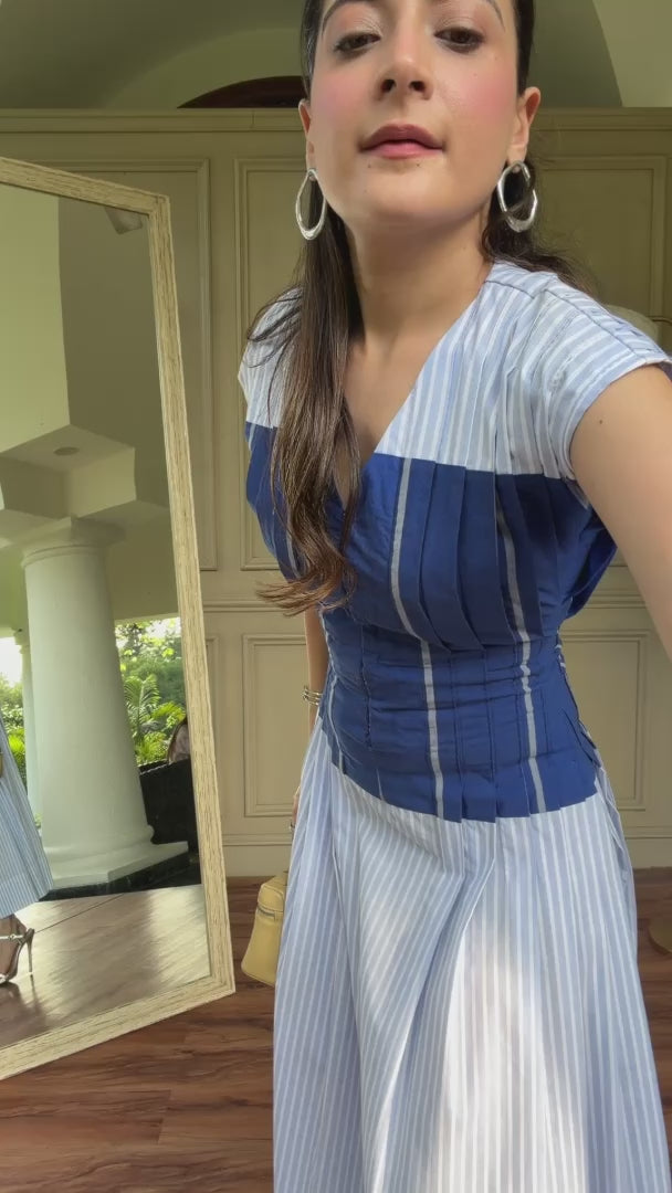Lea pleated dress