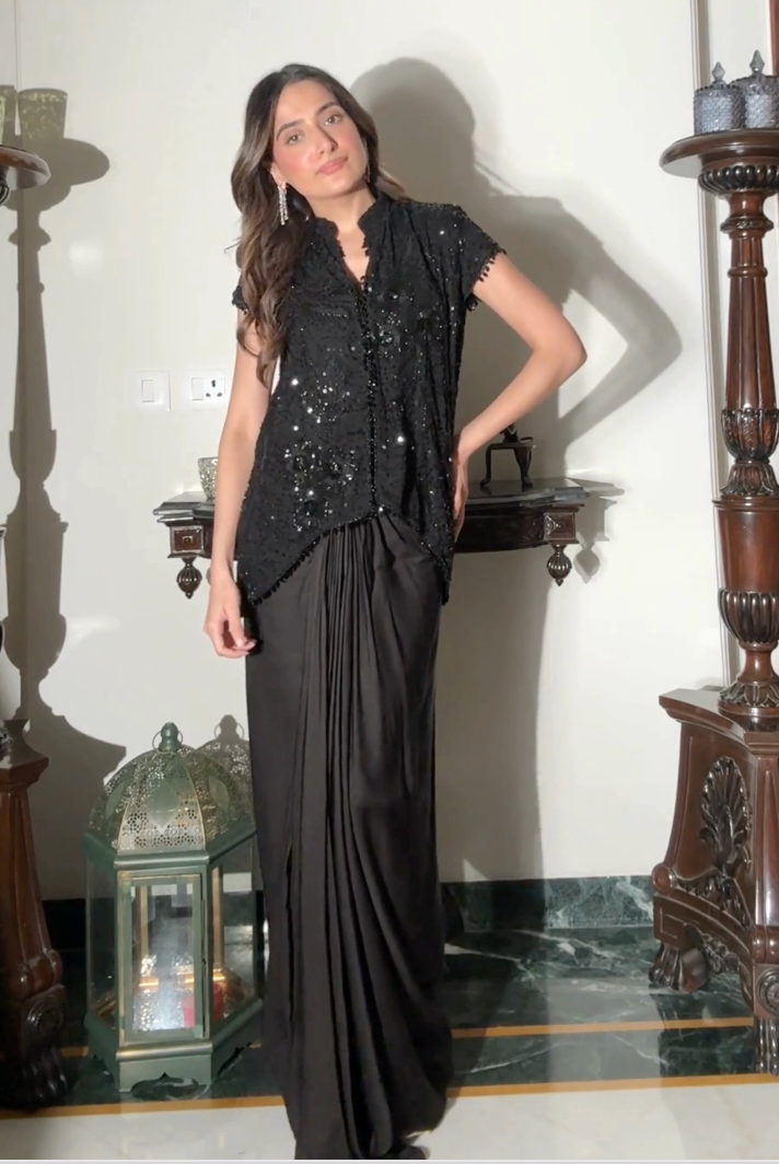 Itika Arora in Sitara Set